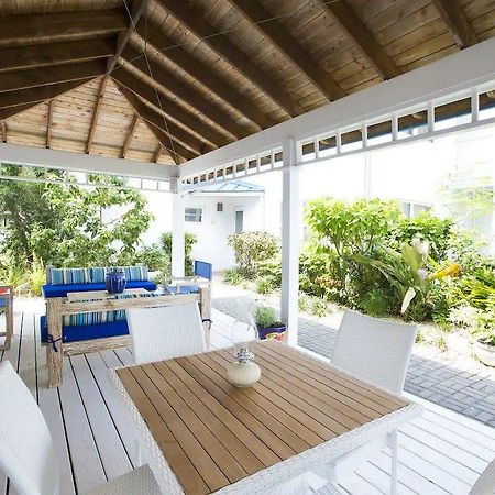 Villas Of The Galleon Seven Mile Beach Kültér fotó